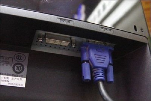 一主机二显示器怎么连接线