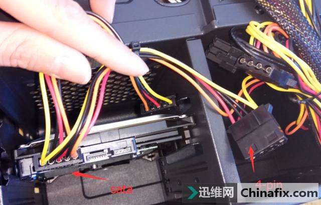 联想电脑主机后面怎么接线