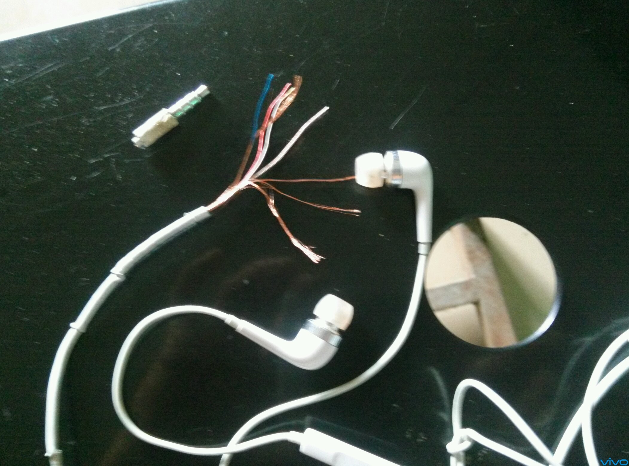 手机耳机线怎么接电脑主机