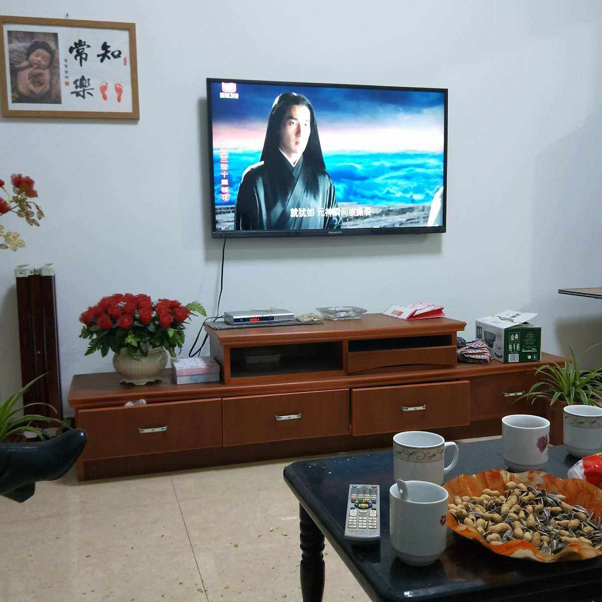 电视机显示器搭配主机使用